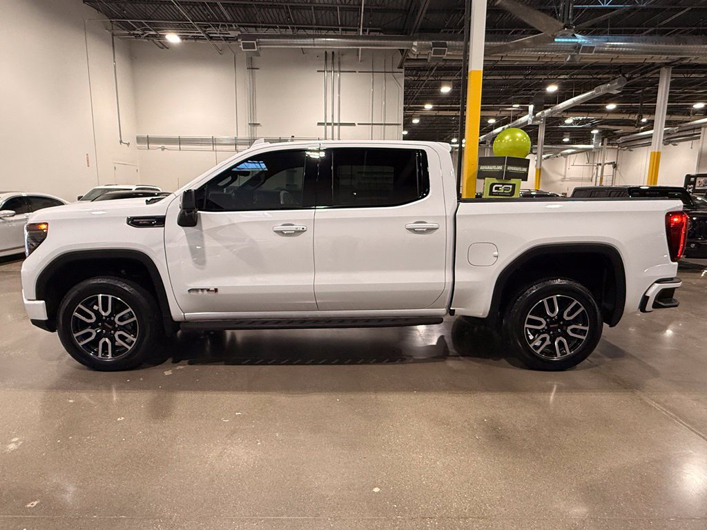 Used 2024 GMC Sierra 1500 AT4 w/ Technology Package AWD/4WD image 8