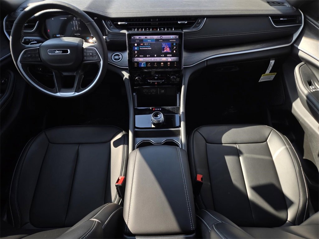 New 2025 Jeep Grand Cherokee Limited image 16