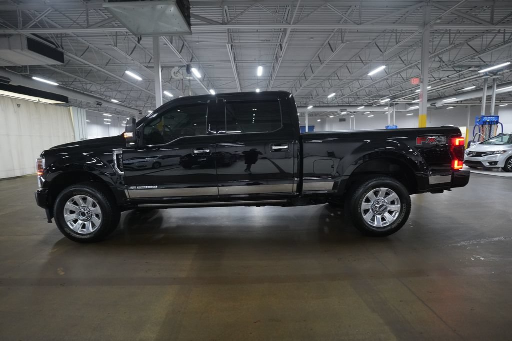 Used 2022 Ford F350 Platinum w/ FX4 Off-Road Package AWD/4WD image 23