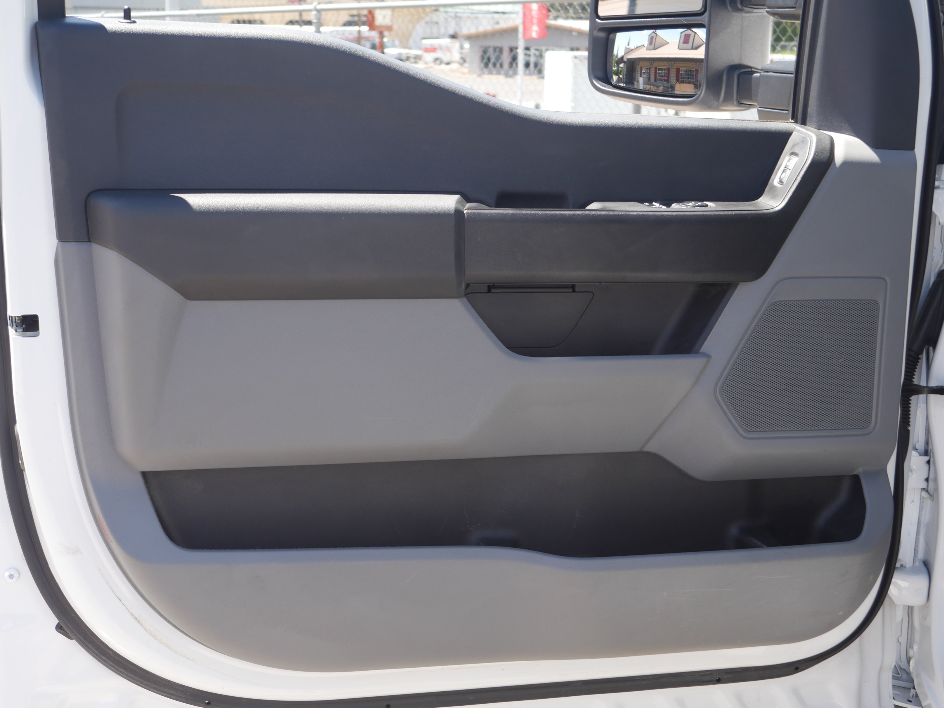 Certified 2024 Ford F550 4x4 Regular Cab Super Duty image 26