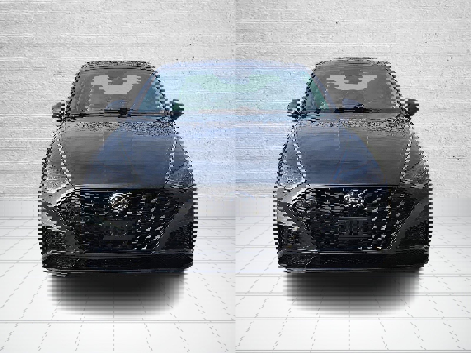 Used 2023 Hyundai Sonata Limited w/ Cargo Package image 2