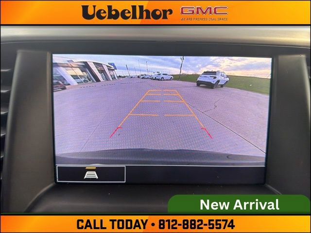 Used 2023 GMC Acadia SLT w/ Preferred Package image 26