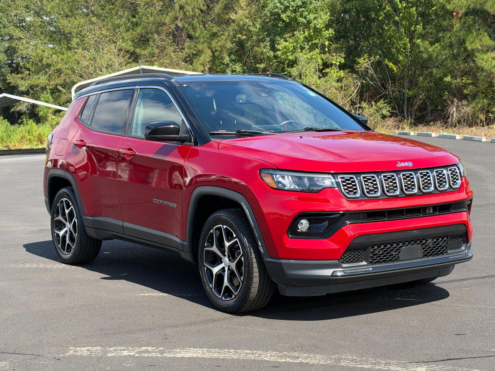 Used 2024 Jeep Compass Limited AWD/4WD image 3