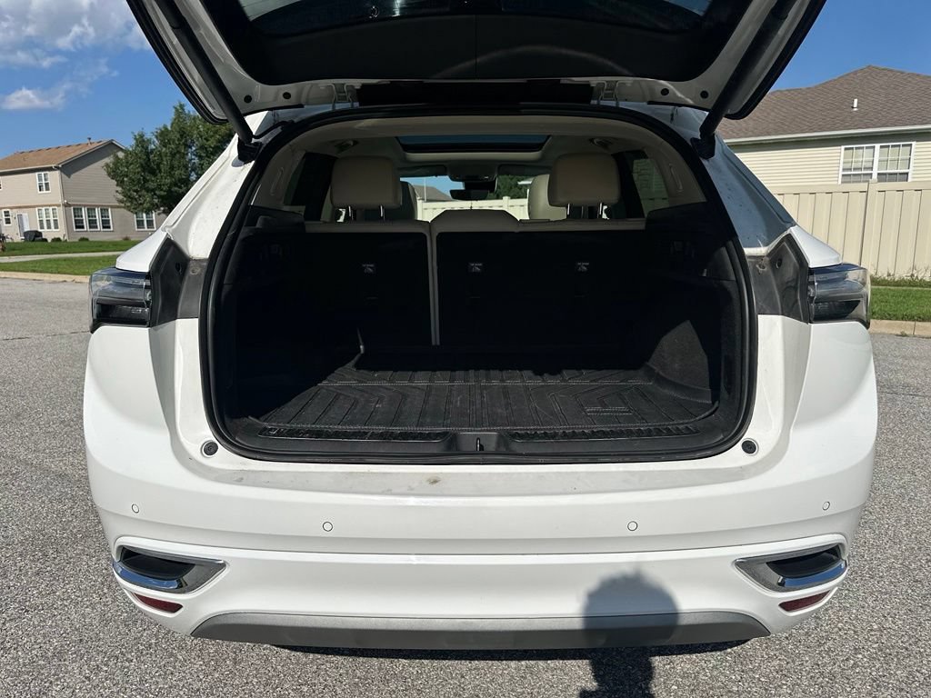 Used 2021 Buick Envision Avenir w/ Technology Package II AWD/4WD image 26
