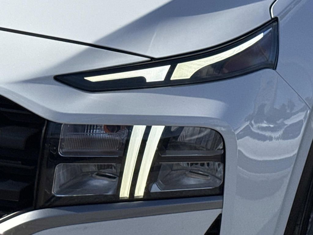 Used 2023 Hyundai Santa Fe SEL image 10