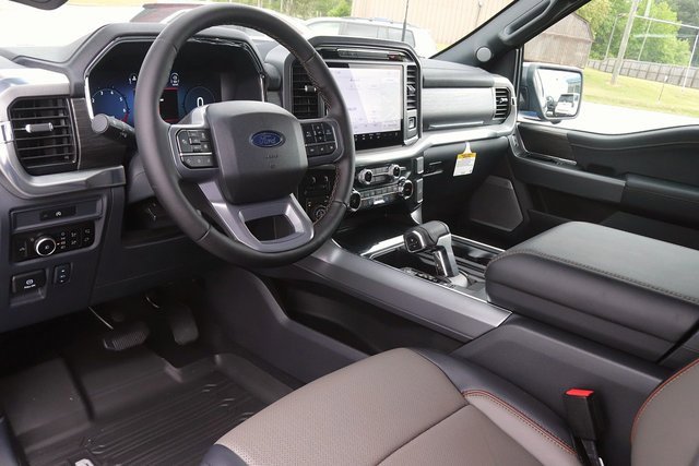 New 2025 Ford F150 Lariat w/ Equipment Group 501A Mid image 13