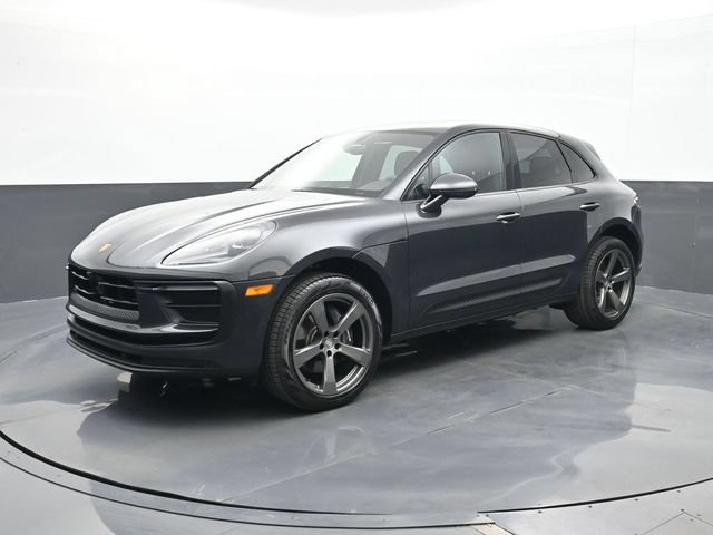 Certified 2025 Porsche Macan AWD/4WD video 1