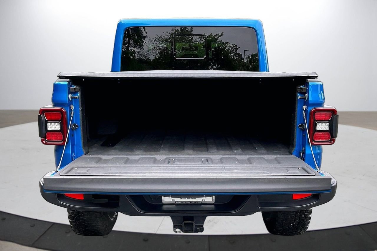 Certified 2021 Jeep Gladiator Overland AWD/4WD image 26