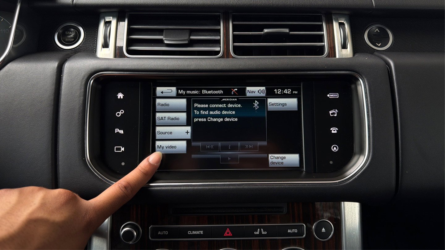 Used 2016 Land Rover Range Rover HSE image 27