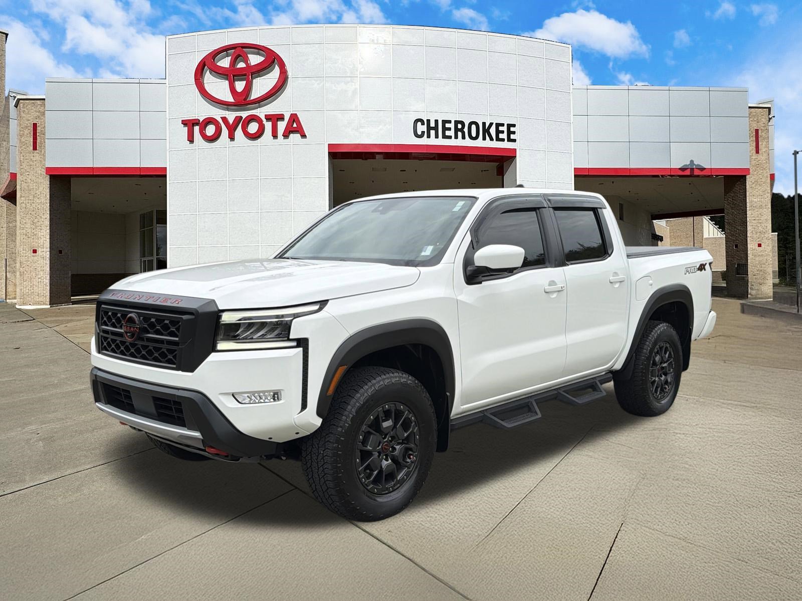 Used 2023 Nissan Frontier PRO-4X w/ Pro-4X Premium Package AWD/4WD image 1