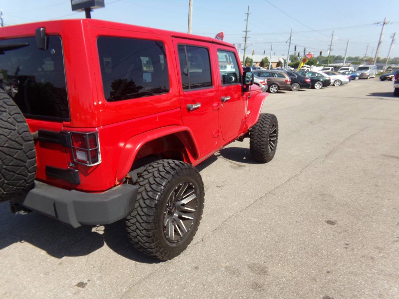 Used 2014 Jeep Wrangler Unlimited Sahara w/ Connectivity Group image 42