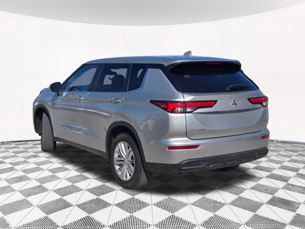 Used 2024 Mitsubishi Outlander ES AWD/4WD image 21