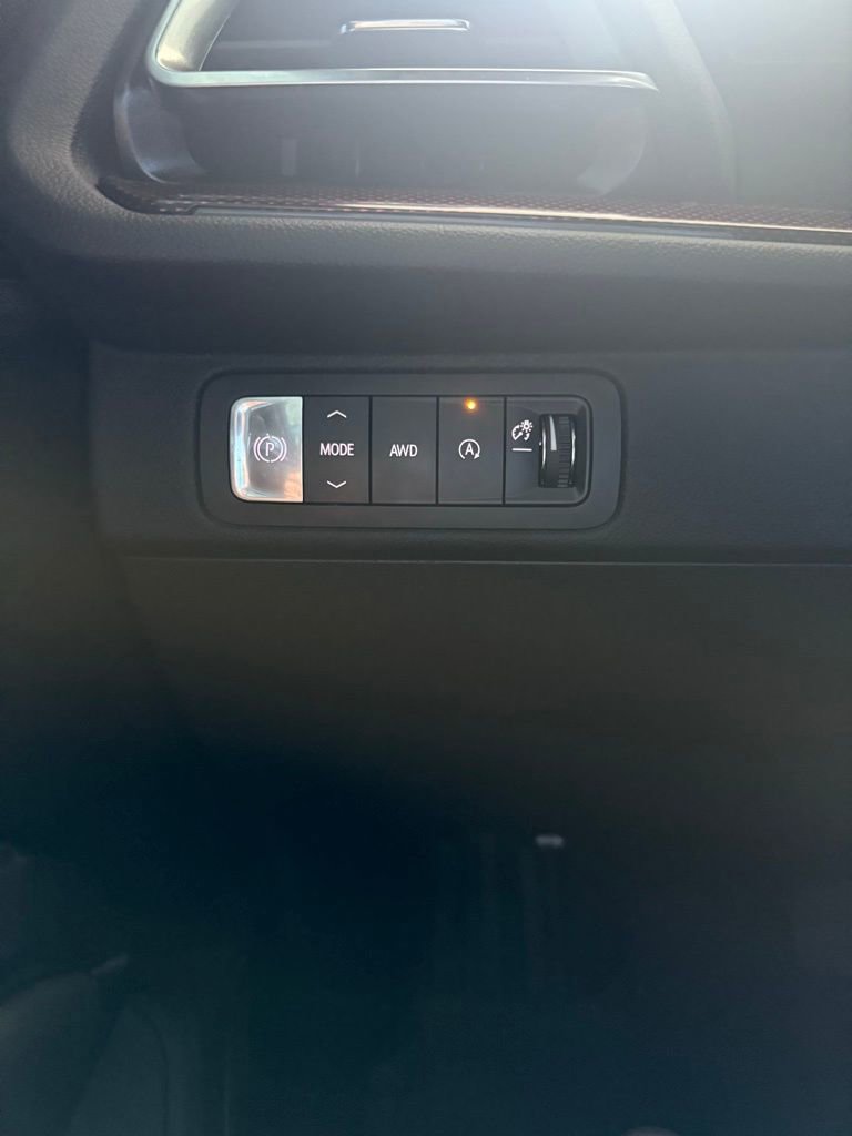 Used 2024 Chevrolet Traverse Z71 w/ LPO, Floor Liner Package image 25