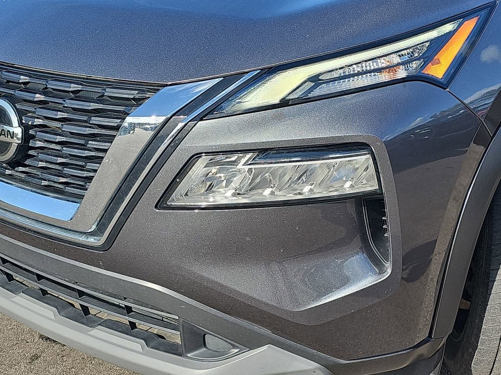 Used 2021 Nissan Rogue SV w/ Premium Package image 34