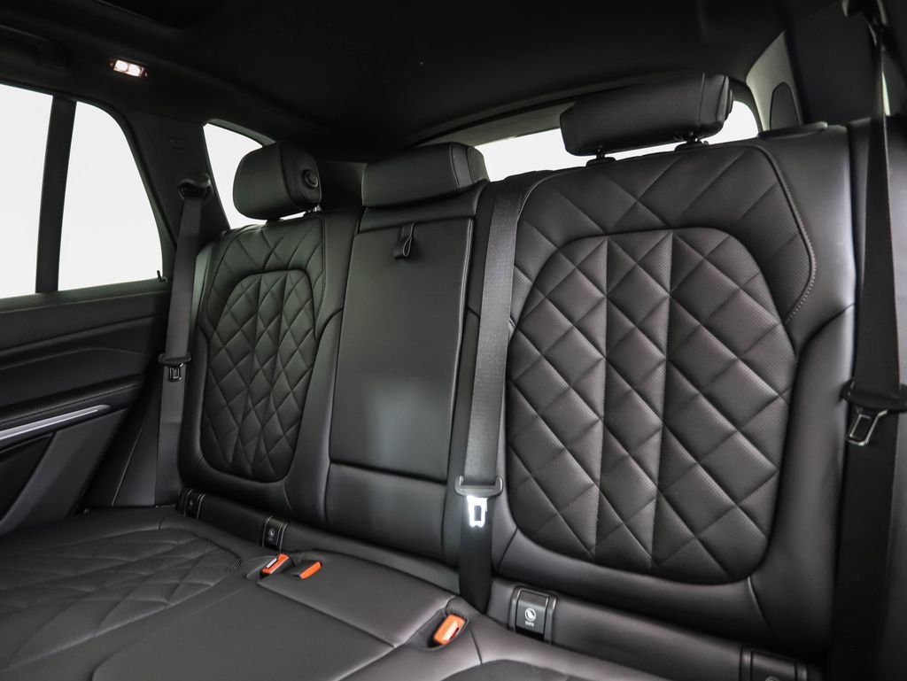 Certified 2024 BMW X5 xDrive40i w/ Premium Package image 23
