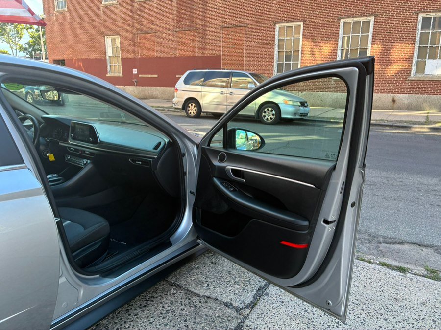 Used 2021 Hyundai Sonata SE FWD image 18