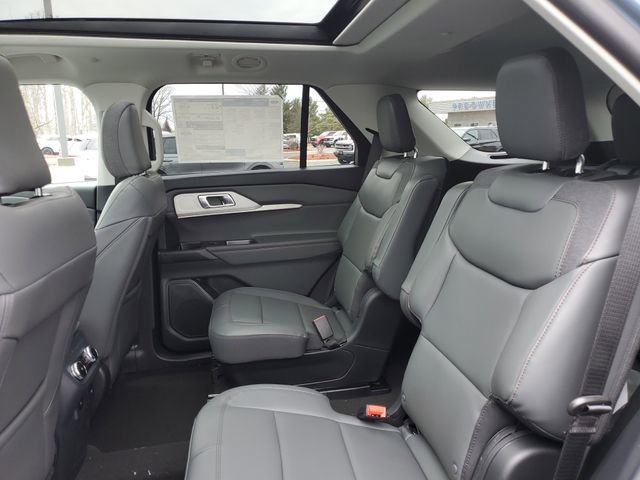 New 2026 Ford Explorer Active w/ Active Comfort Package image 32