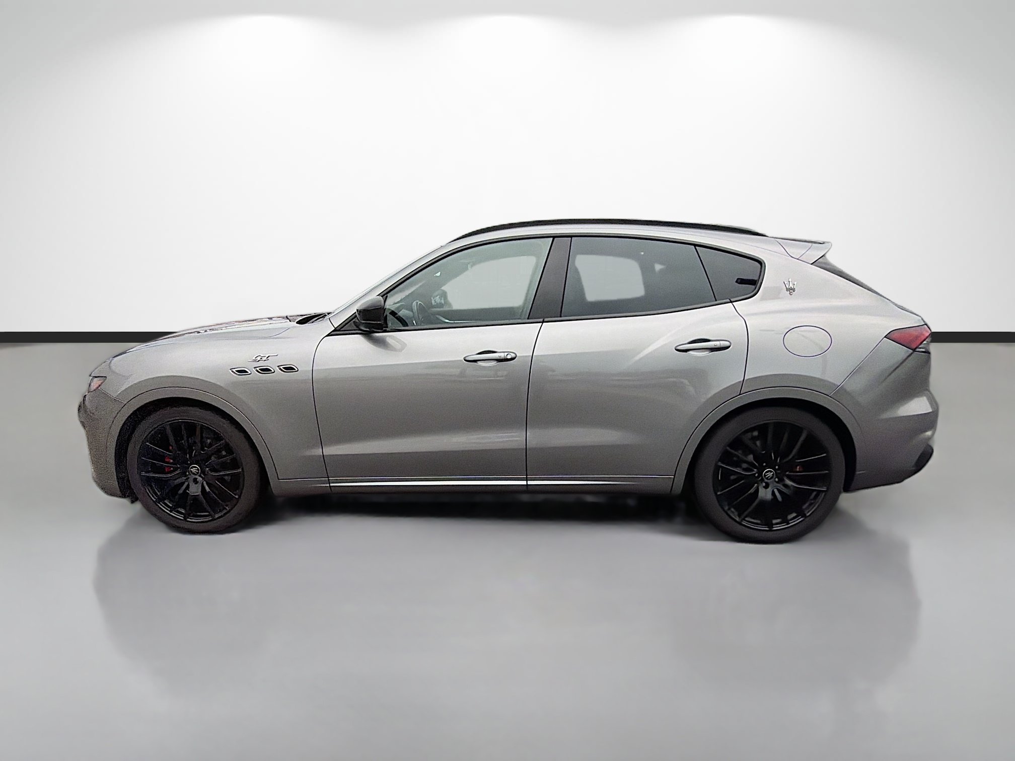 Used 2022 Maserati Levante GT AWD/4WD image 6