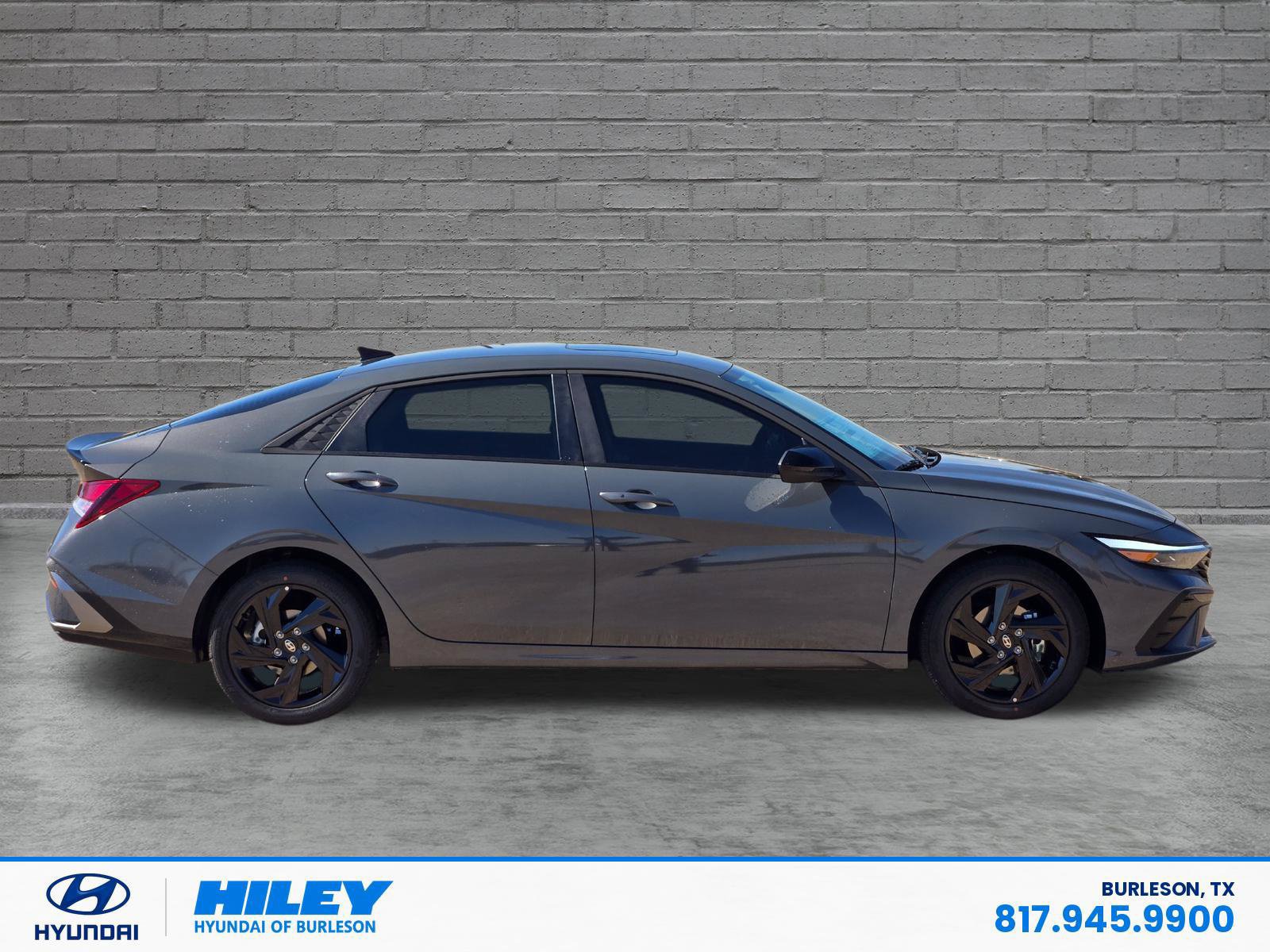 New 2026 Hyundai Elantra SEL Sport FWD image 3