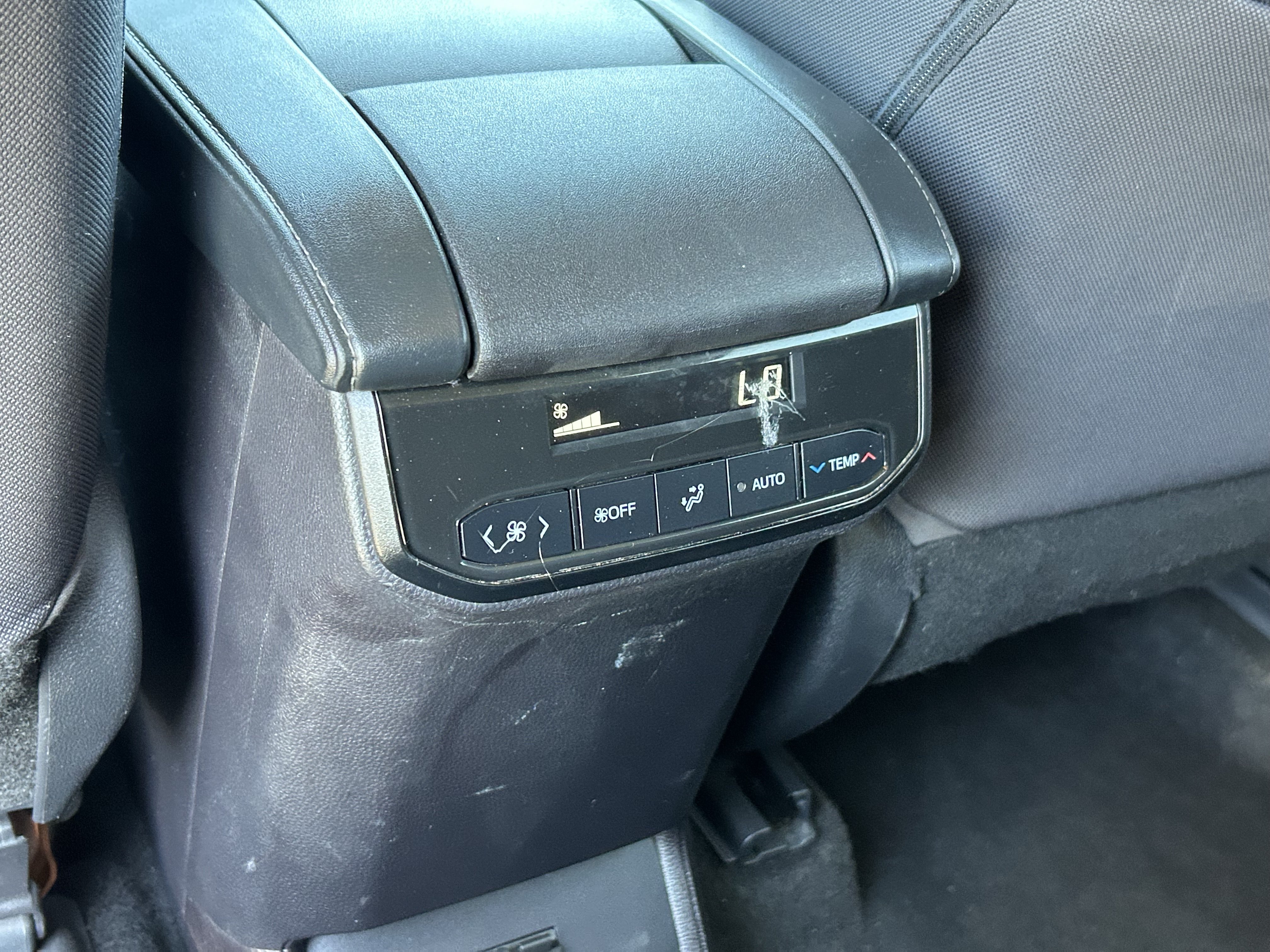 Certified 2023 Toyota Highlander LE FWD image 16