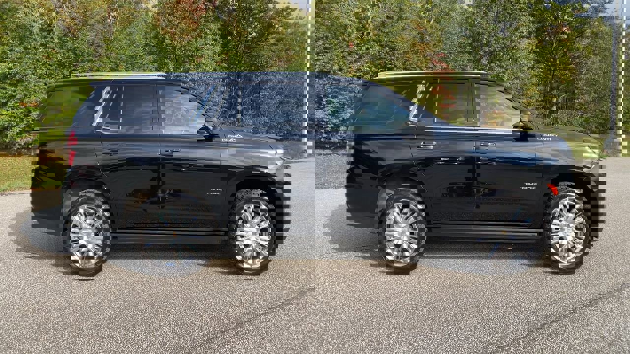 Used 2021 Chevrolet Tahoe High Country w/ Premium Package image 10