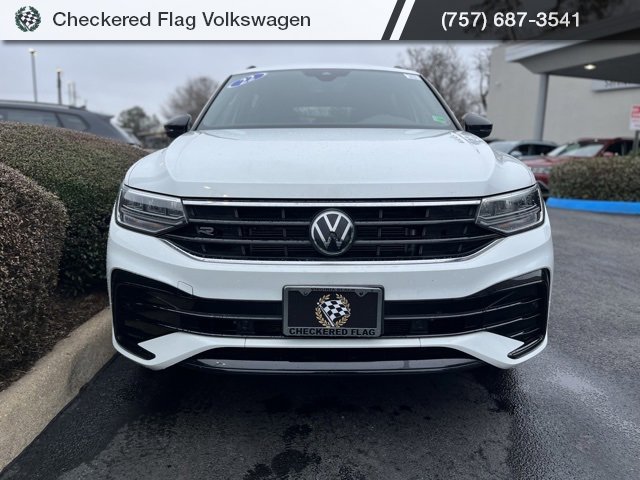 Used 2022 Volkswagen Tiguan SE R-Line image 12