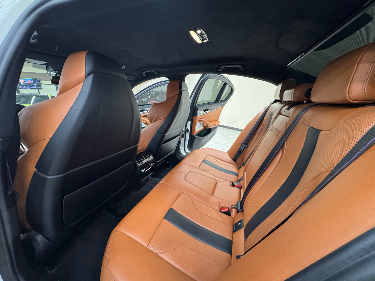 Used 2020 BMW M5 w/ Executive Package image 43