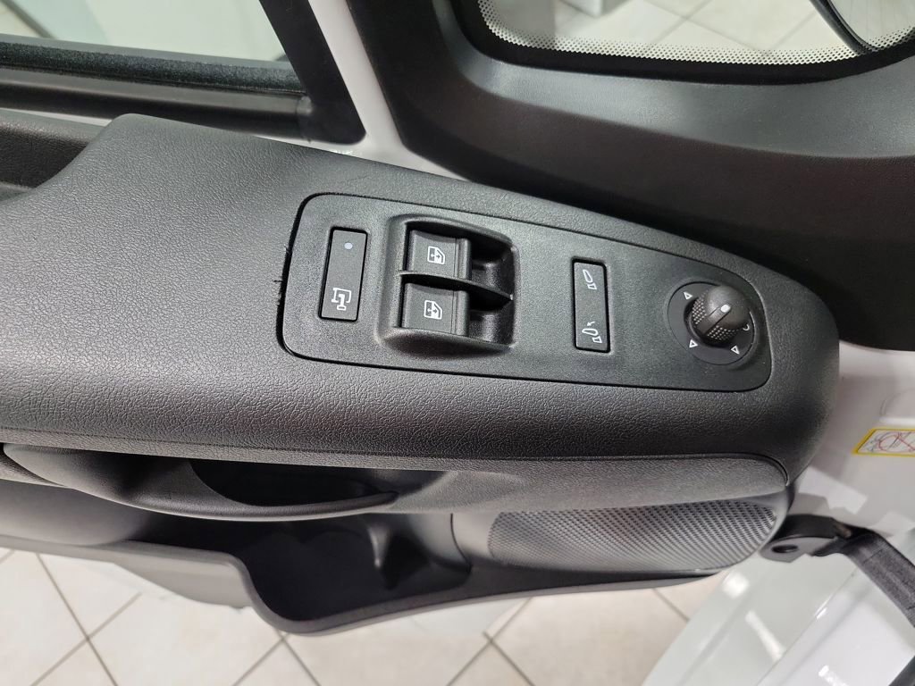 Used 2024 RAM ProMaster 3500 image 39