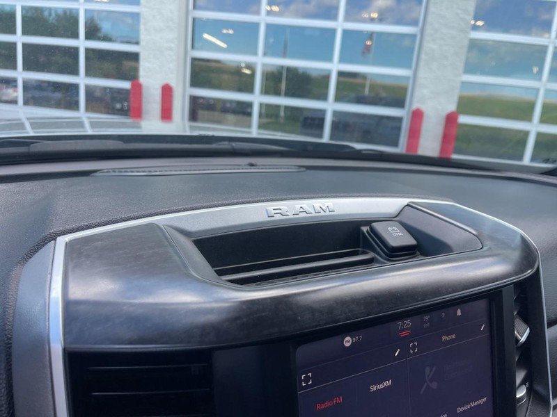Used 2024 RAM 2500 Big Horn AWD/4WD image 21