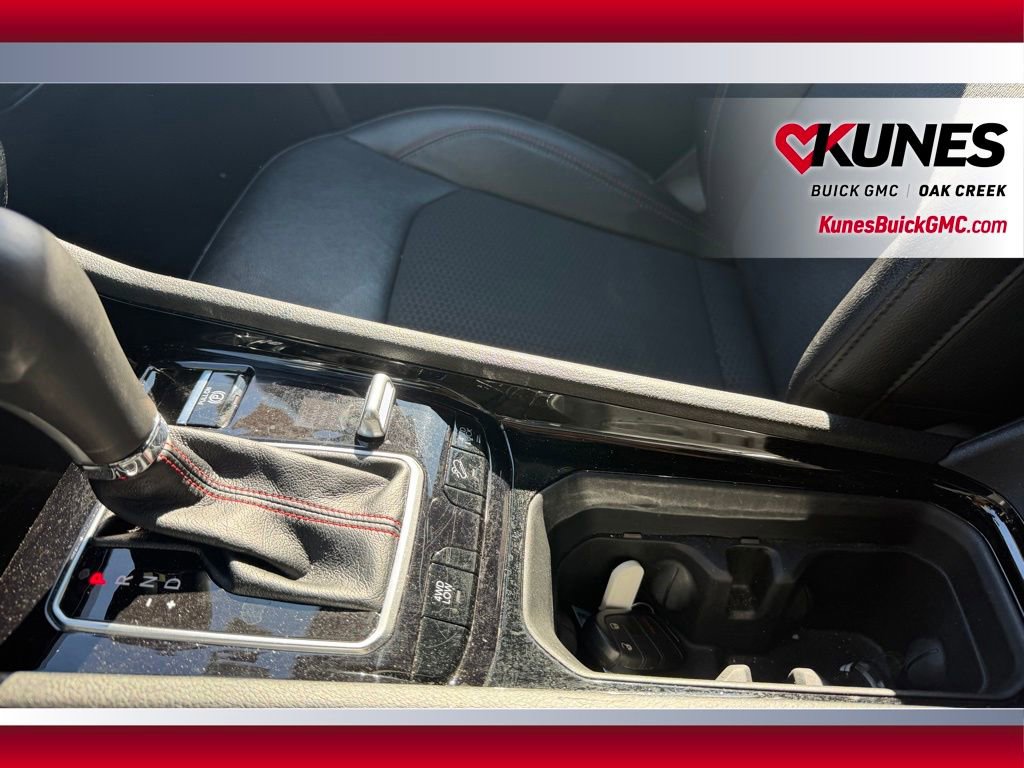 Used 2025 Jeep Compass Trailhawk AWD/4WD image 18
