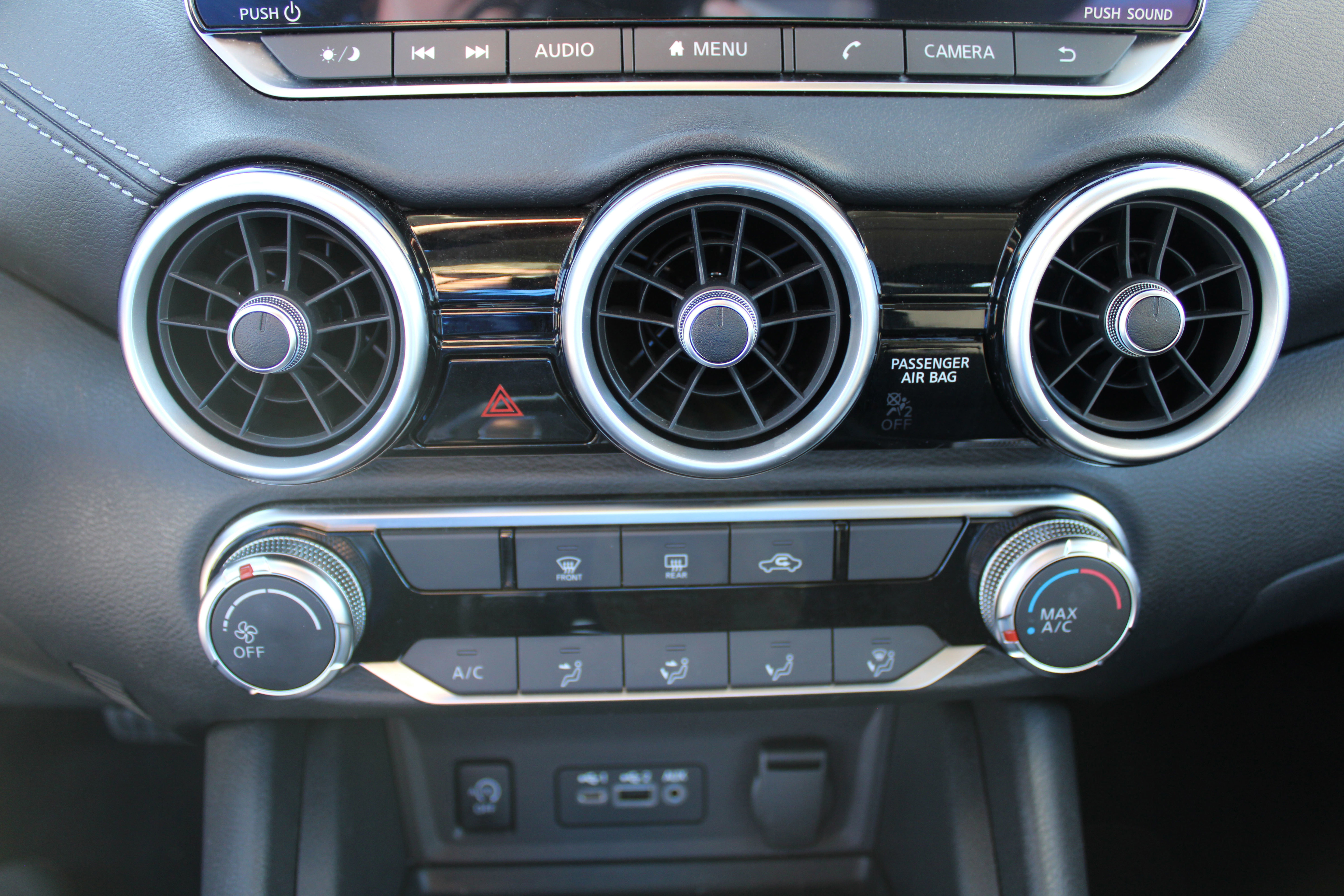 Used 2025 Nissan Sentra SV image 30