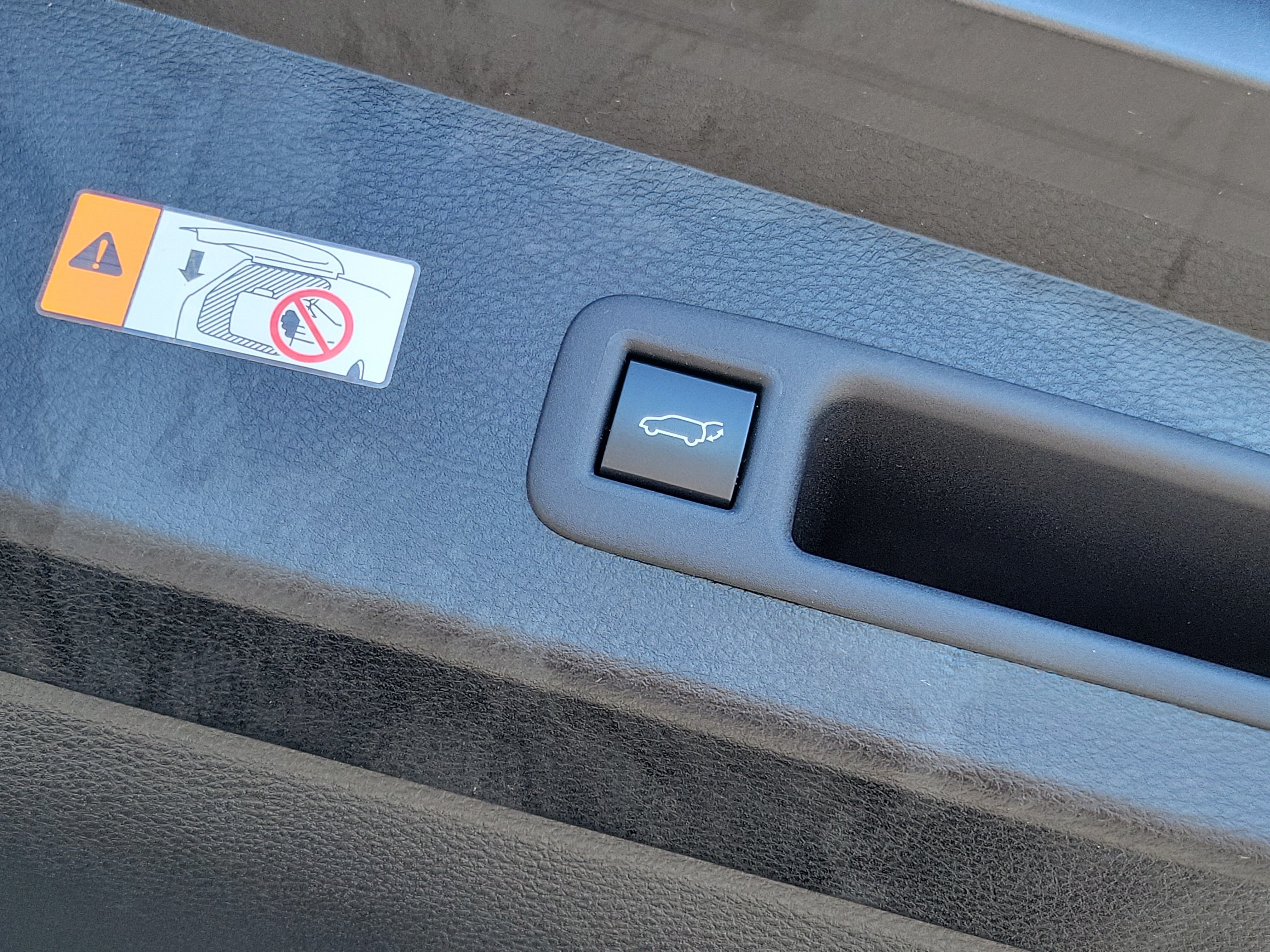 Certified 2026 Toyota Sienna LE FWD image 10
