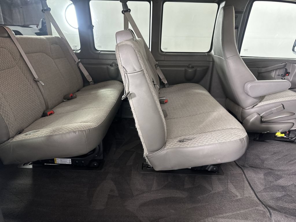 Used 2025 Chevrolet Express 2500 LT w/ LT Preferred Equipment Group RWD image 27
