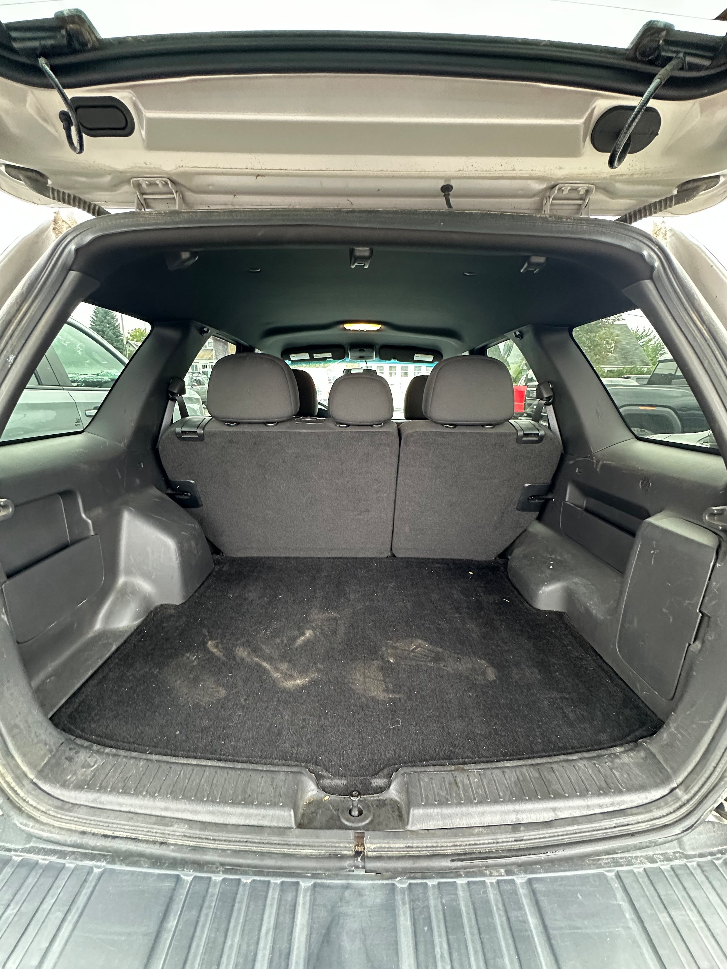 Used 2011 Ford Escape XLT AWD/4WD image 8