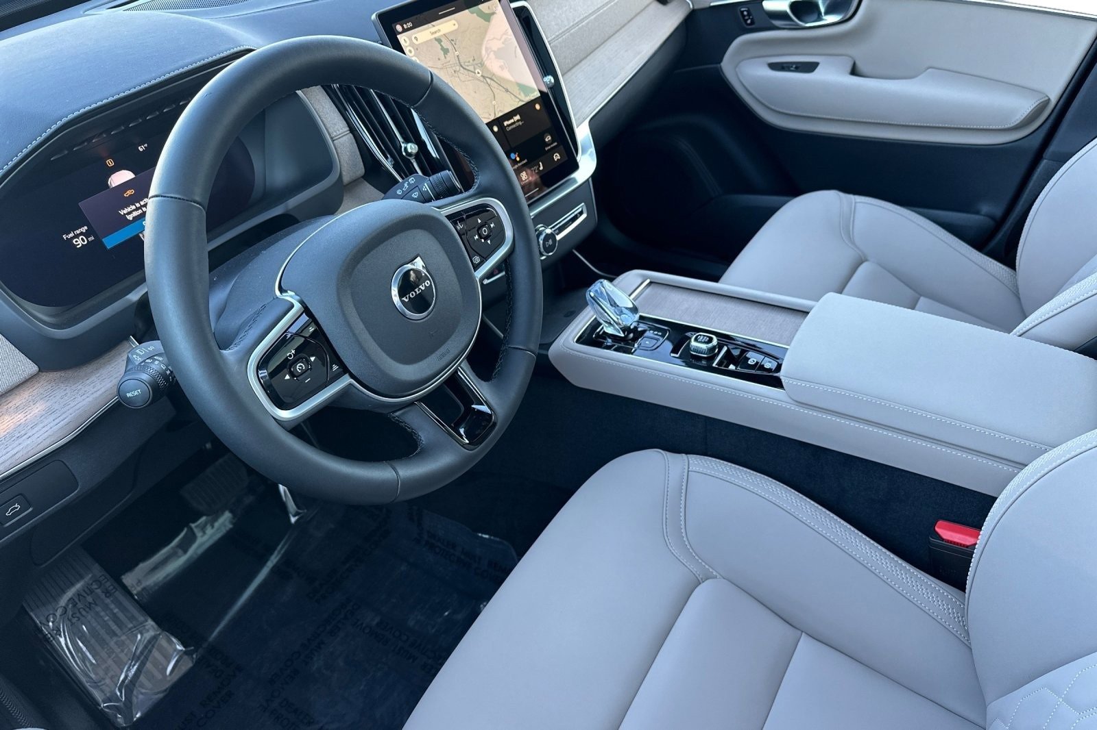 New 2026 Volvo XC90 B6 Plus image 13