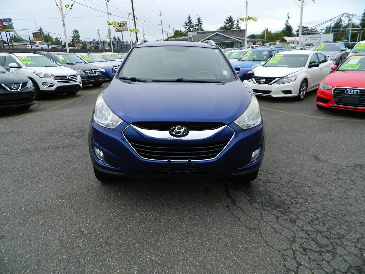 Used 2010 Hyundai Tucson Limited FWD image 3