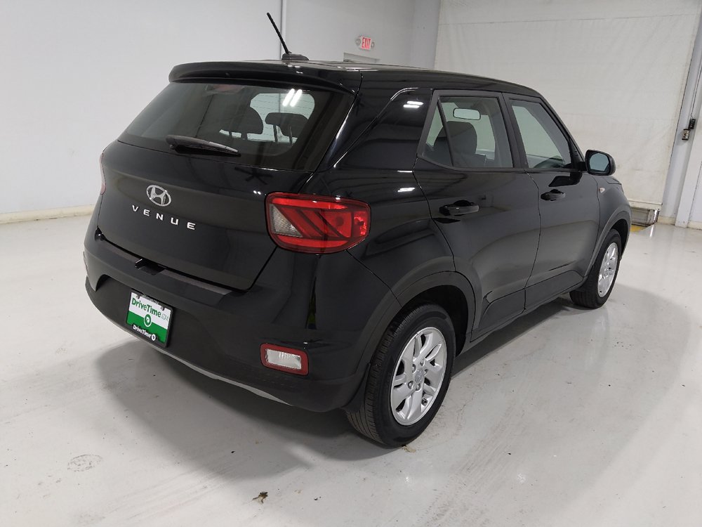 Used 2023 Hyundai Venue SE FWD image 9