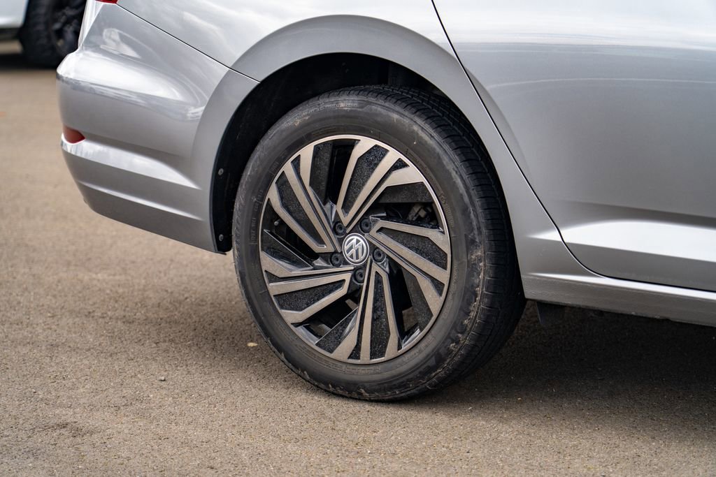 Used 2019 Volkswagen Jetta SEL Premium FWD image 6