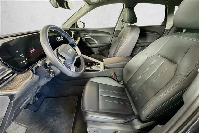 Used 2025 Audi Q5 Premium AWD/4WD image 17