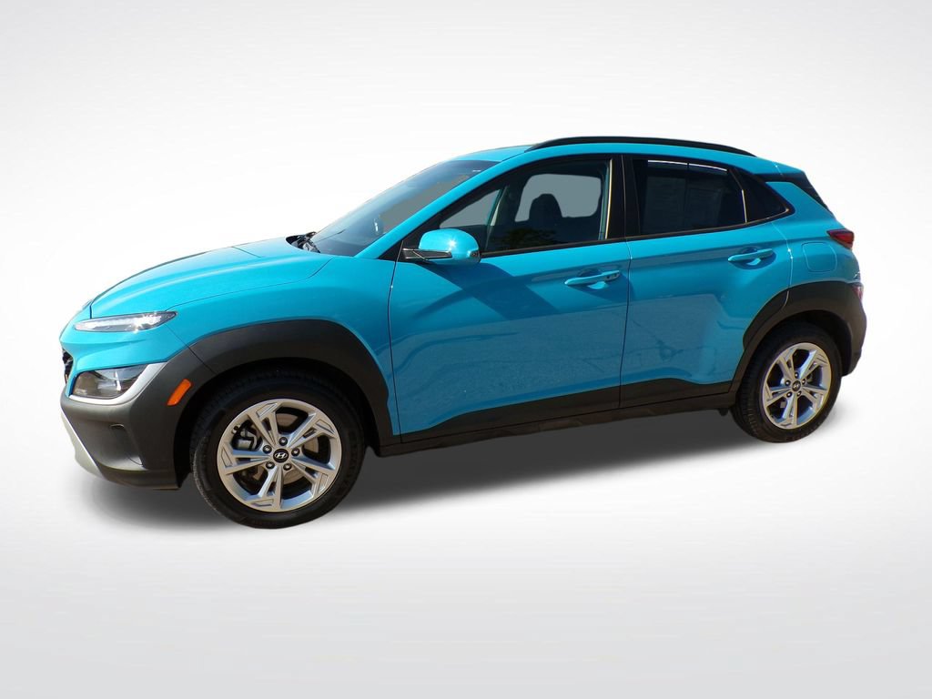 Certified 2022 Hyundai Kona SEL AWD/4WD image 3