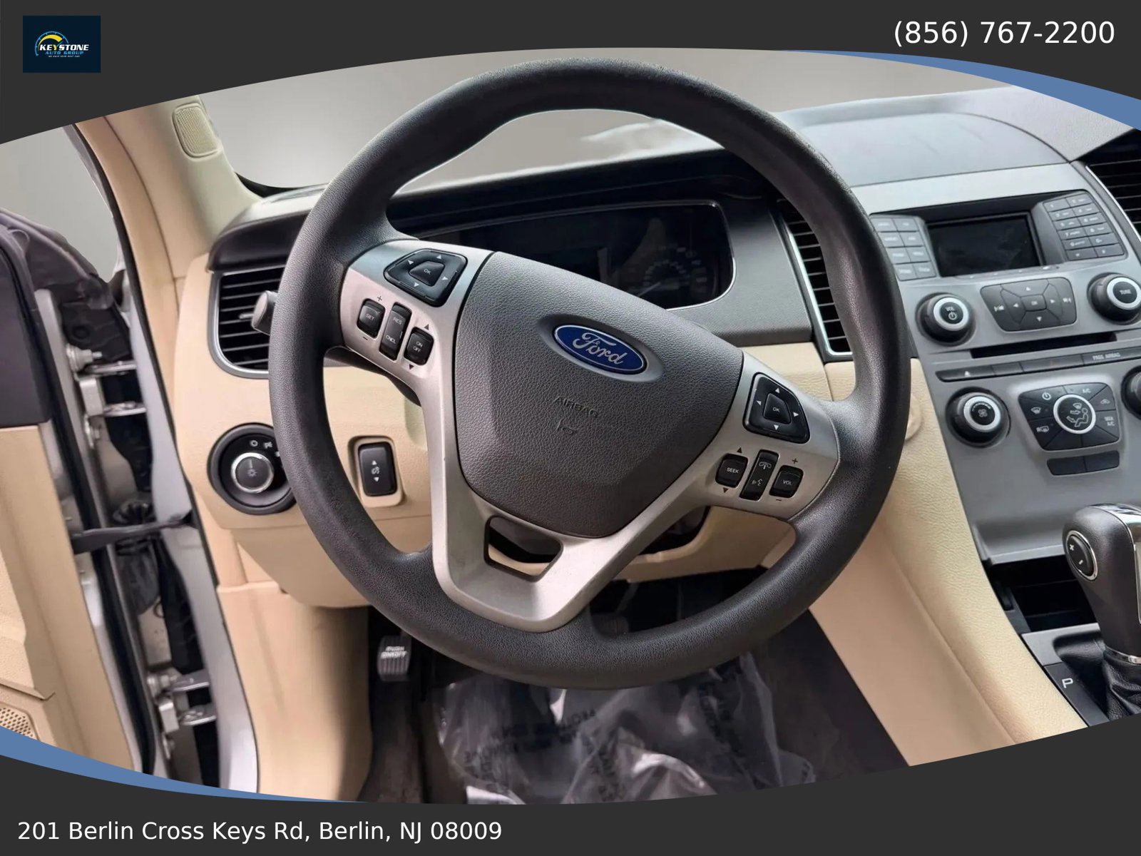 Used 2016 Ford Taurus SE FWD image 19