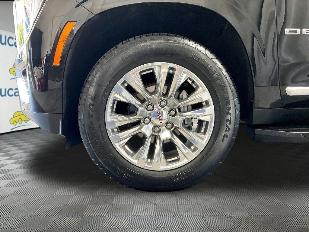 Used 2025 GMC Yukon Denali AWD/4WD image 7