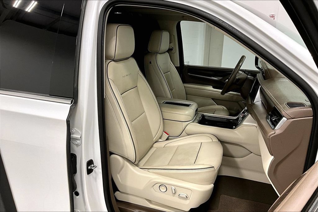 Used 2021 GMC Yukon Denali AWD/4WD image 9
