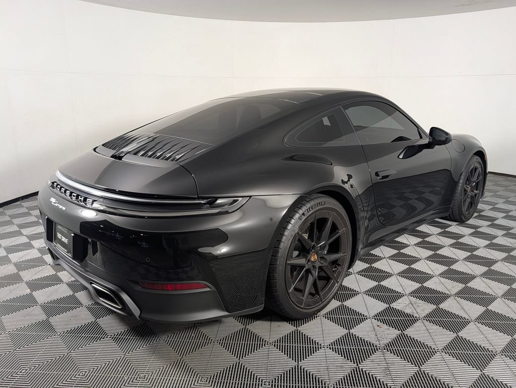 Certified 2025 Porsche 911 Carrera RWD image 7