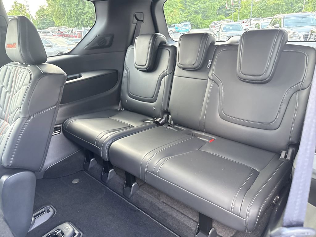 Used 2025 Nissan Armada PRO-4X image 25