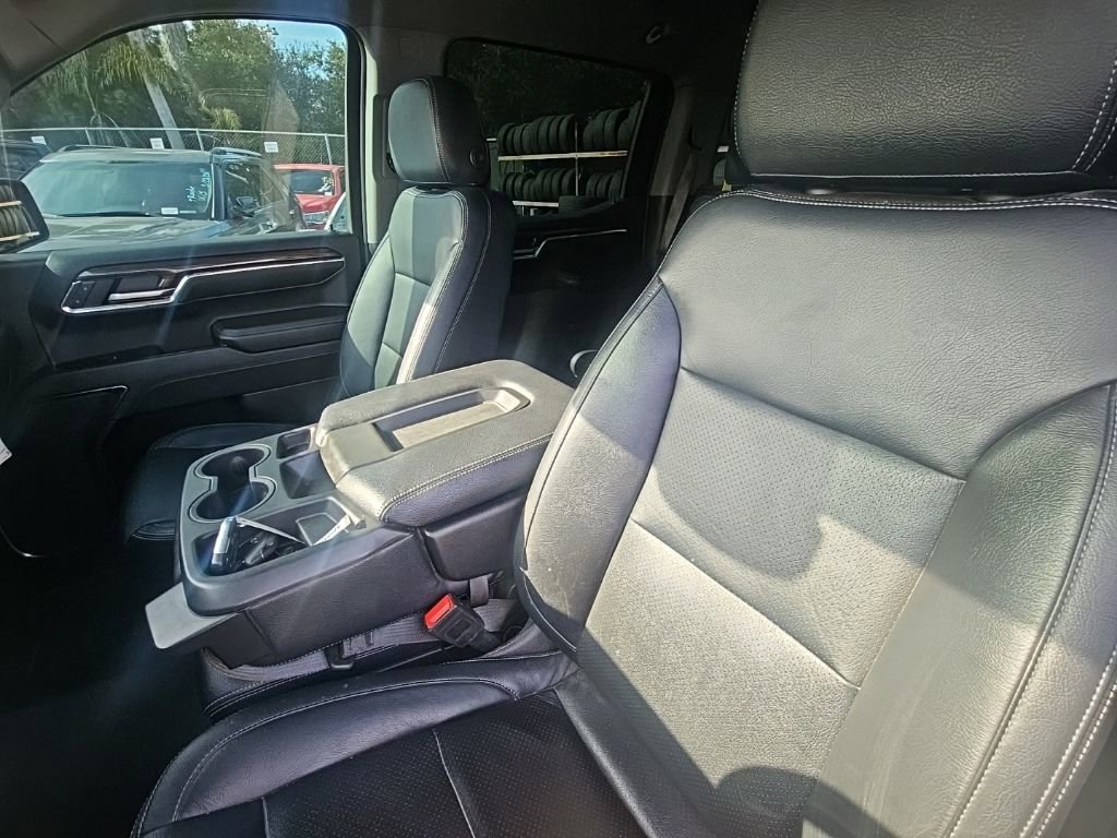 Used 2023 Chevrolet Silverado 1500 LT image 11