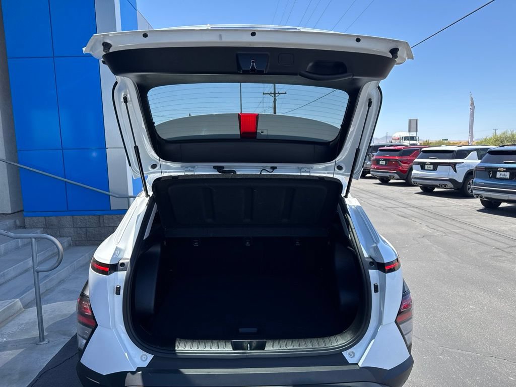 Used 2024 Hyundai Kona SEL AWD/4WD image 7