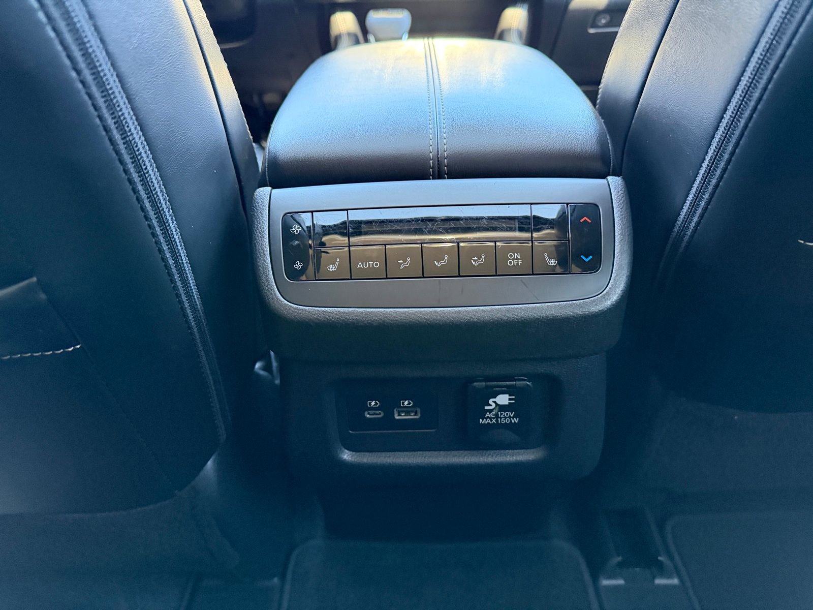 Used 2023 Nissan Pathfinder Platinum w/ Cargo Package image 28