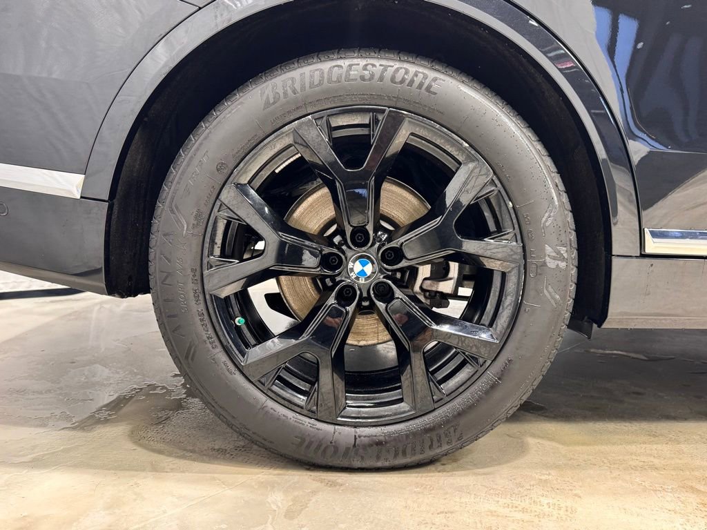 Certified 2024 BMW X7 xDrive40i w/ Executive Package image 13