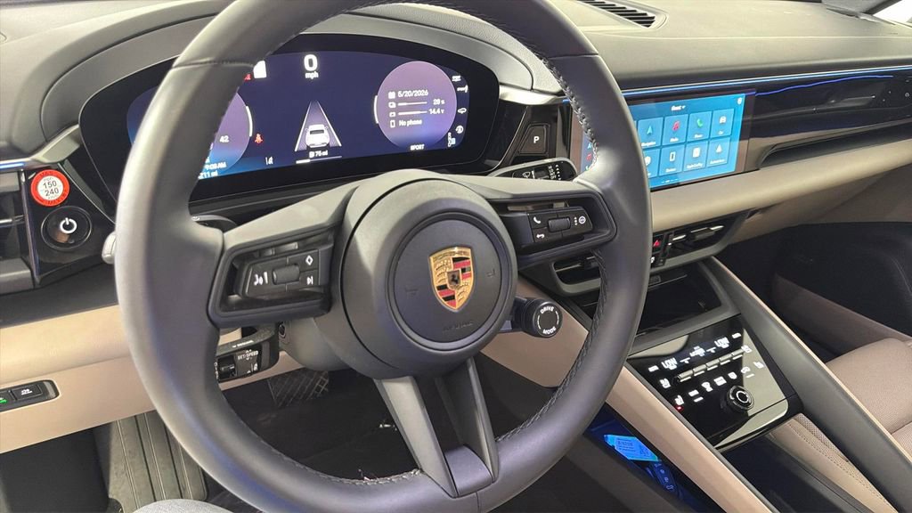 Used 2025 Porsche Macan Electric w/ Premium Package RWD image 25